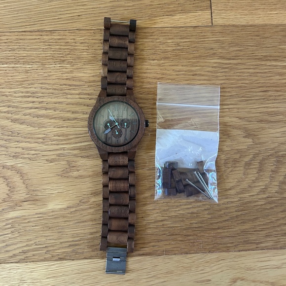 We Wood Watch - Picture 3 of 4